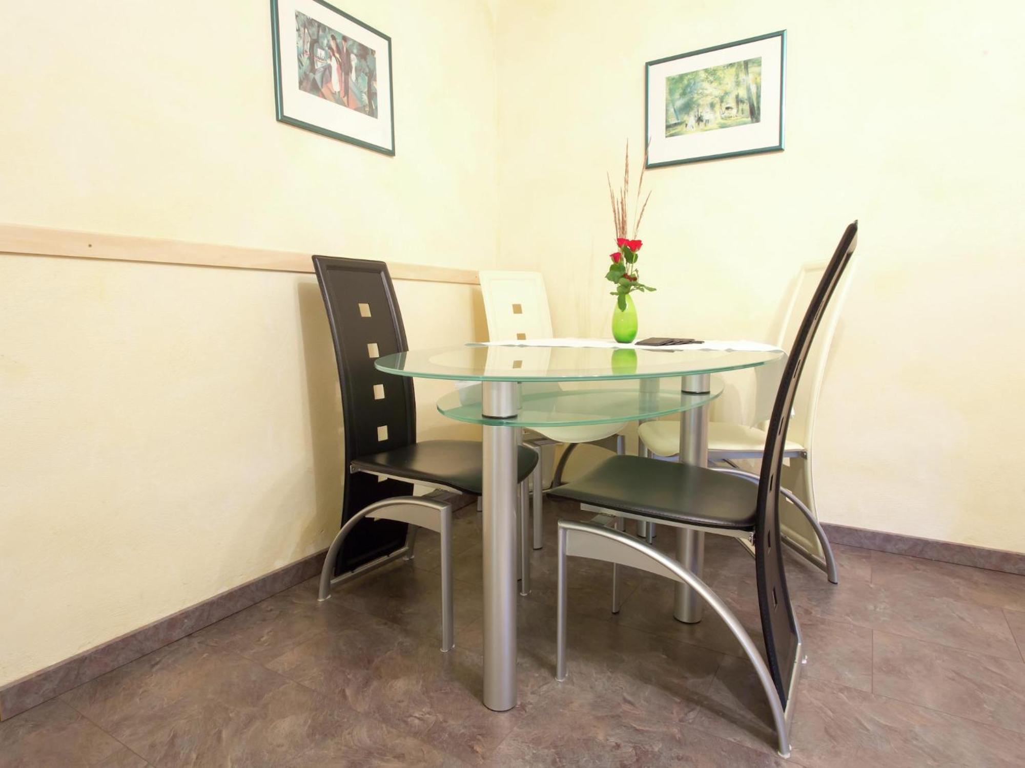 Apartment Close To Hiking And Cycling Trails Lambertsberg Bagian luar foto