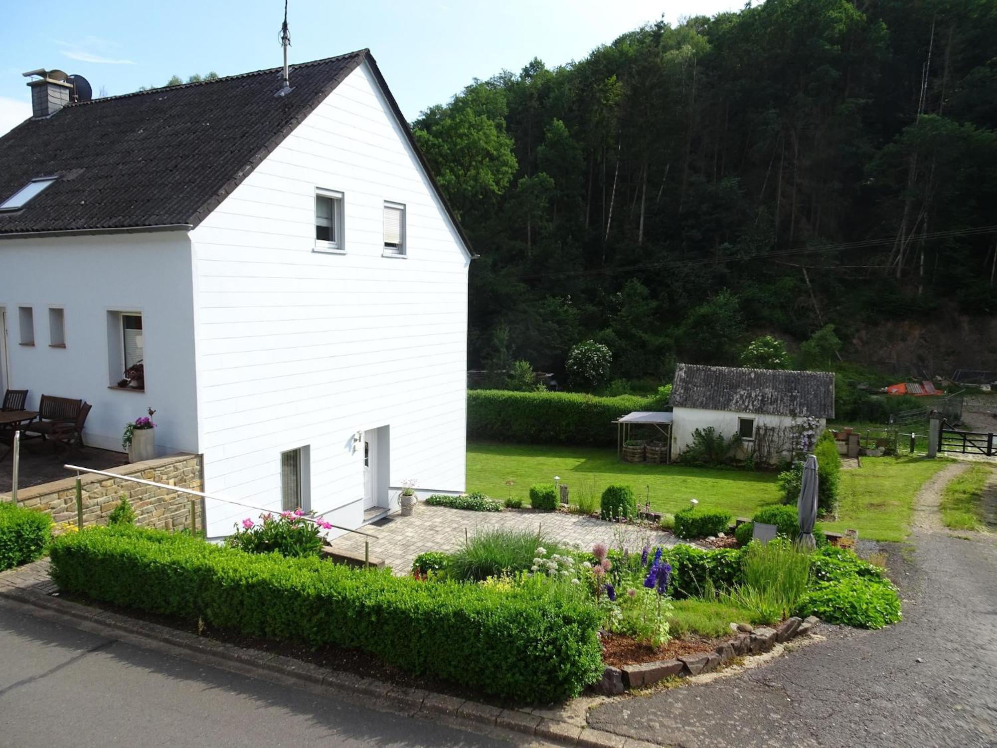 Apartment Close To Hiking And Cycling Trails Lambertsberg Bagian luar foto
