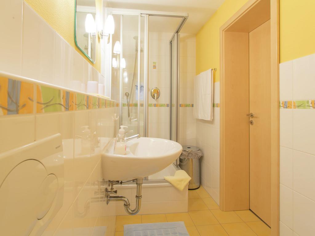 Apartment Close To Hiking And Cycling Trails Lambertsberg Bagian luar foto
